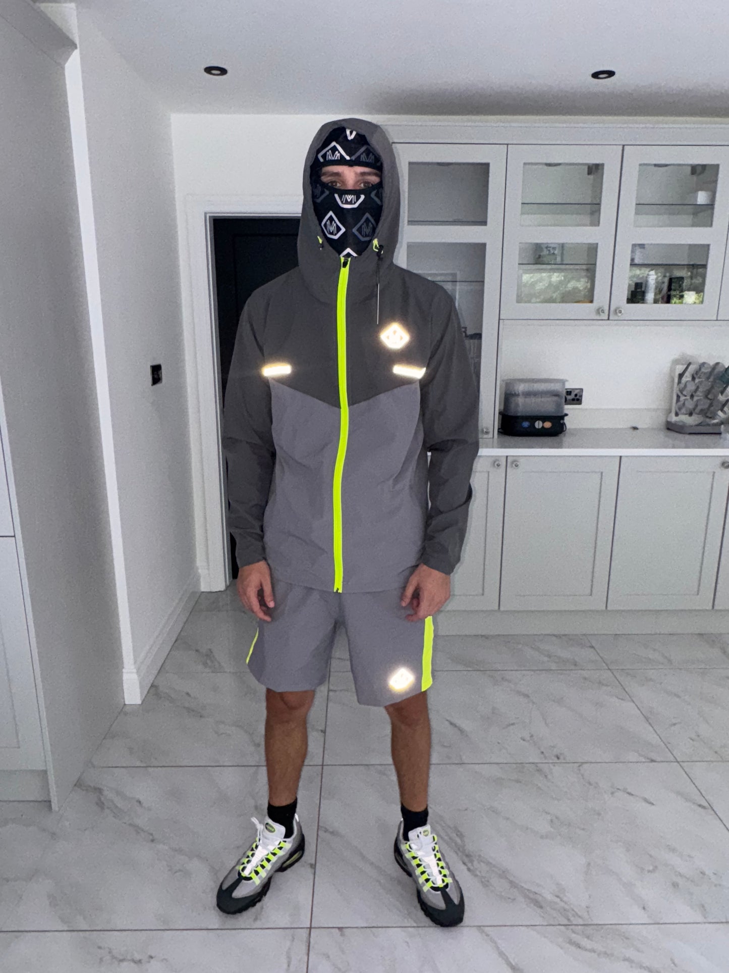short/jacket set neon/grey