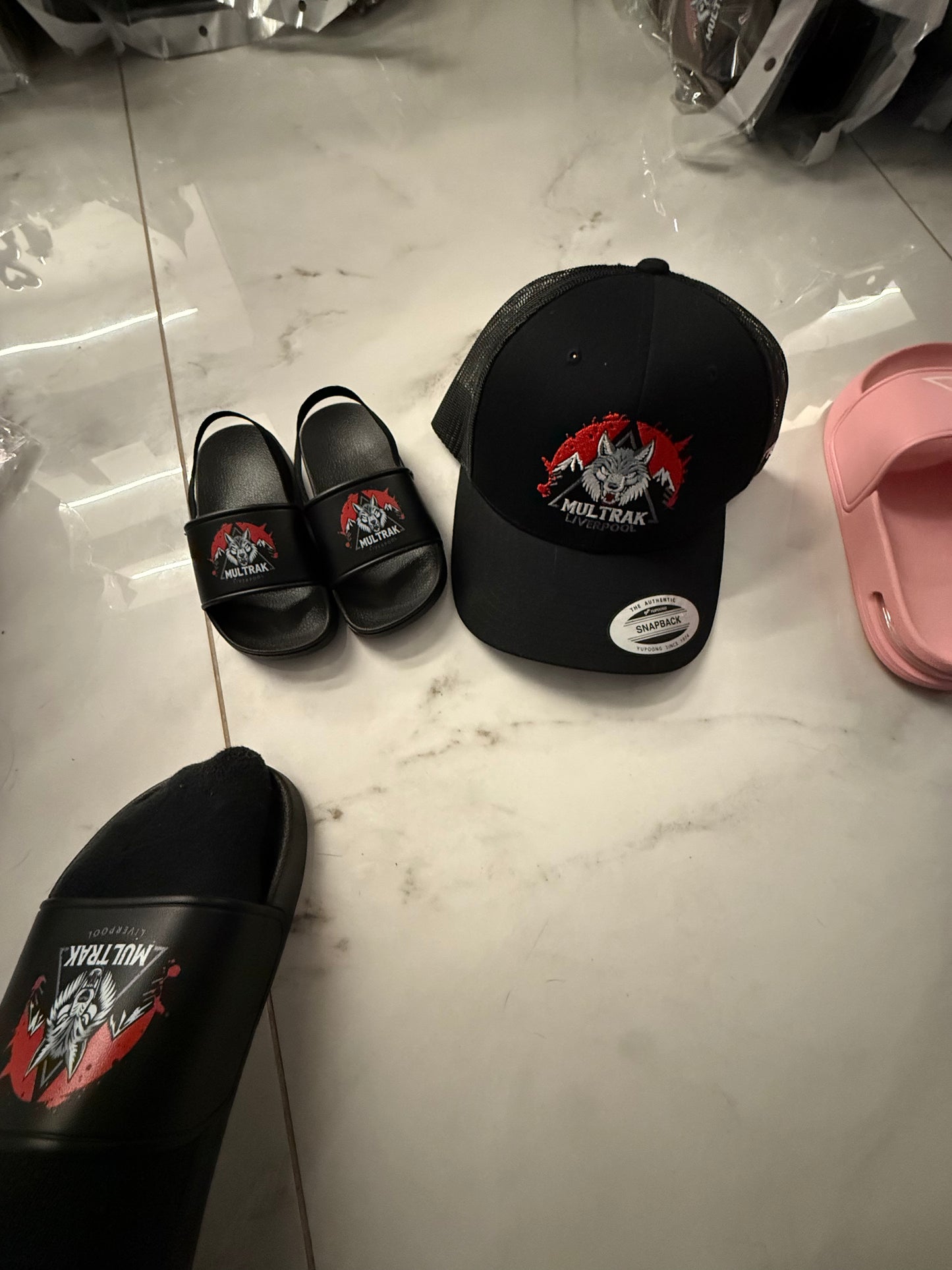 black wolf sliders kids